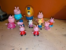 Peppa Pig Figure Bundle Lion Grandpa Pig