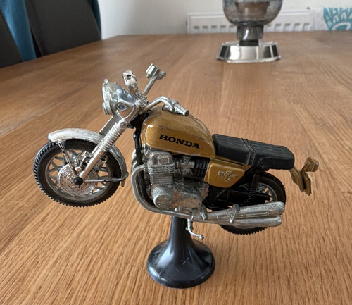 Honda diecast model motorcycle - honda,