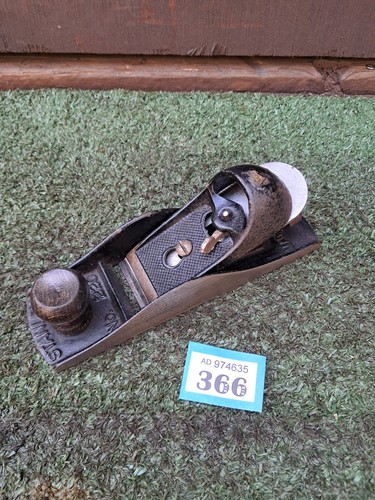 Stanley 220 adjustable - no,