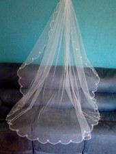 Ivory veil single tier chapel