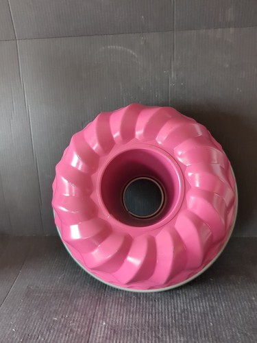 Pink alloy metal - alloy, fluted
