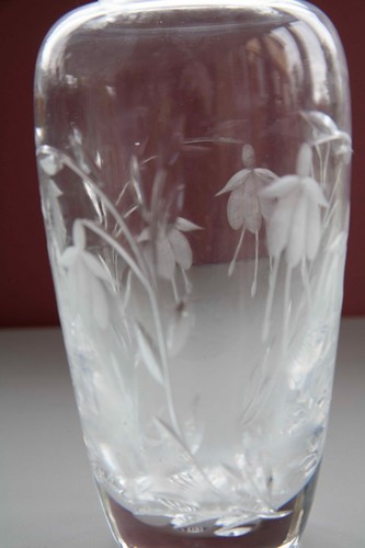 Vintage cut crystal glass vase - cut,