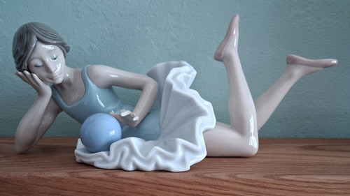 Nao porcelain figurine - nao,
