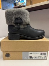 UGG Women's Chyler Short Black