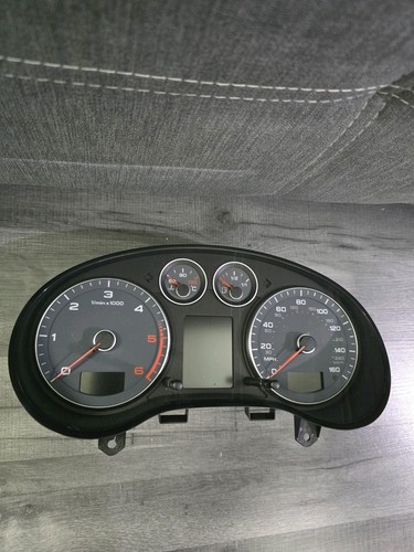 Audi speedo instrument - a3, 8p