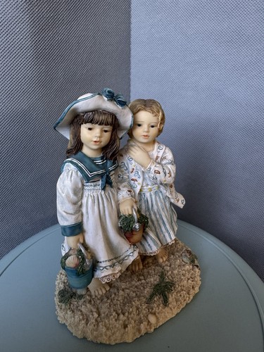 The seashore ornament - the,