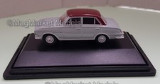 OXFORD DIECAST · VAUXHALL VICTOR FB · GULL GREY & RED · 1:76 · BRAND NEW