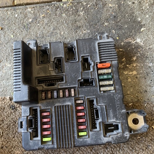 8200306033a 246297 fuse relay - 8200306033a,