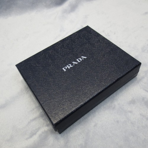 Prada empty wallet - prada,