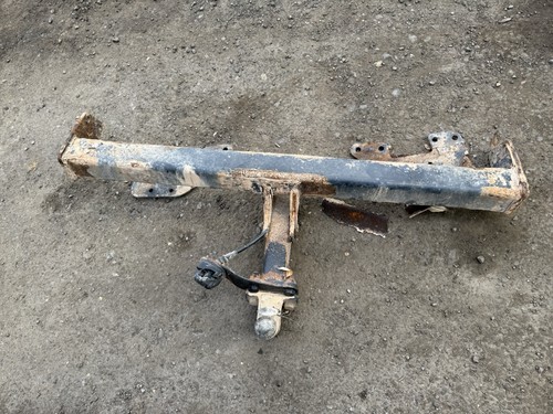 Mk8 toyota hilux - hilux, towbar