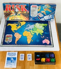 2000 HASBRO BOARD GAME RISK