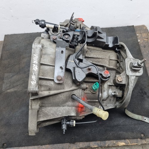 Vauxhall vivaro x82 - vauxhall,