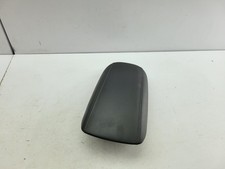 Centre console leather arm - centre,