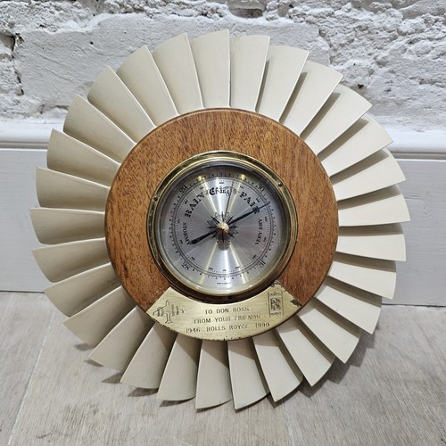 Rolls royce fan barometer - rolls-royce,