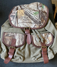 Beyond Hunting Realtree Xtra Camouflage Green Backpack Canvas Leather Straps NWT