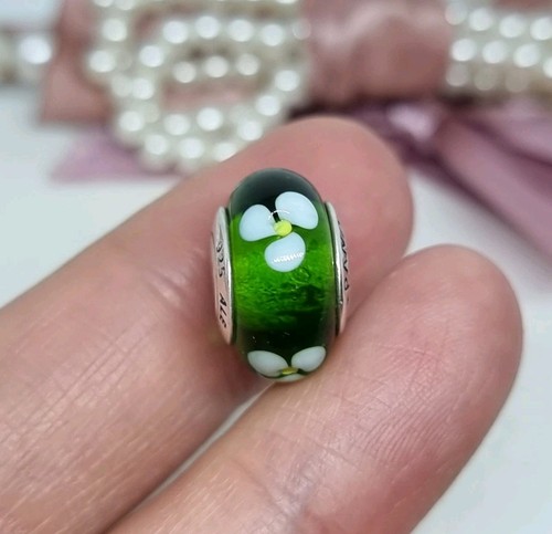 Genuine pandora green - genuine, flowers
