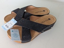 Ladies Flat Summer Sandals, Pavers Size 5 New With Tags Black Diamonte Holiday