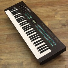 Yamaha DX21 61-Key FM Synth