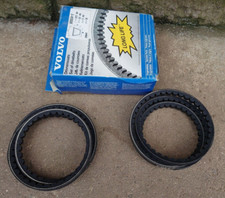 2x Genuine Volvo V-belts for 960 , 760  -  968933