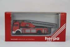 Herpa 806502 Mercedes Fire Turntable Vehicle LHD 1/87 Scale HO Gauge Plastic W10