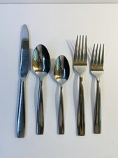 Oneida Stainless Flatware Set