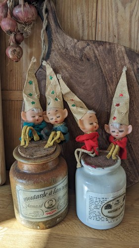 Vintage 1950 elf knee huggers - vintage,