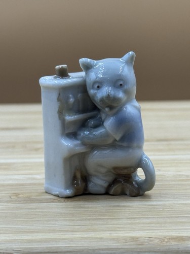 Rare vintage wade kitten on - vintage,