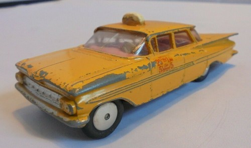 Corgi chevrolet impala taxi - impala,