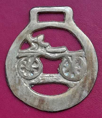 Vintage cast horse brass 71 - cast,