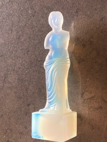 Venus milo statuette in - milo,