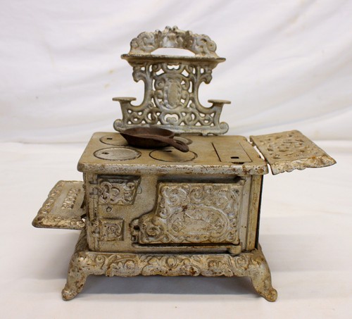 Antique cast iron eagle - iron,