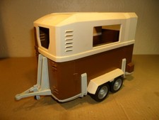 SCHLEICH HORSE BOX (For Farm or Stable Horses) 