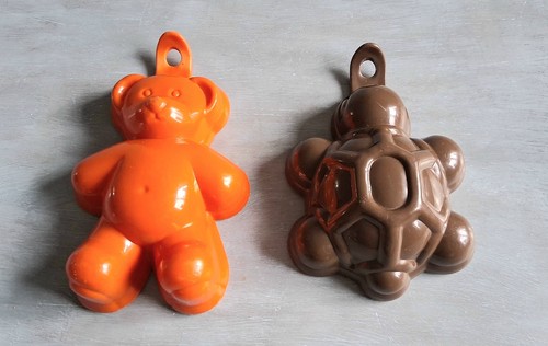 Two vintage jelly - vintage, moulds