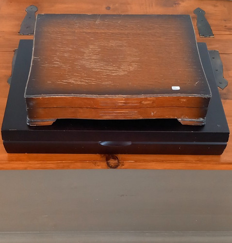 Two vintage cutlery boxes - cutlery,