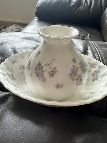 Wedgwood april flowers bud - wedgwood,