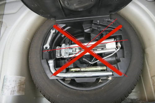 Polo 9n3 spare wheel - polo,