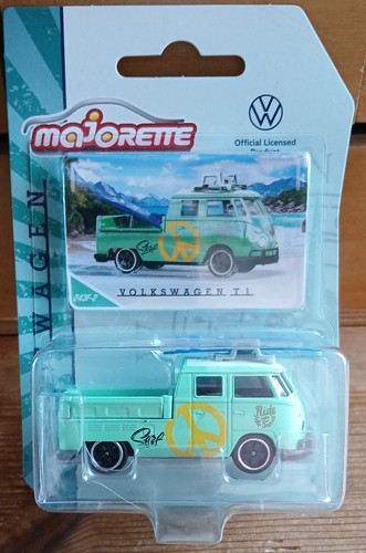 Majorette type 2 - majorette, split