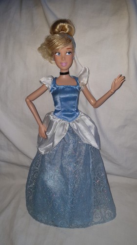 Barbie type disney store - disney,