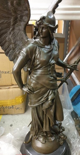 Bronze statue woman - bronze,