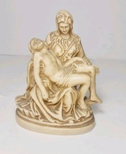 Vintage Pieta Virgin Mary Cradling Jesus 5" Michelangelo Catholic Statue, Italy