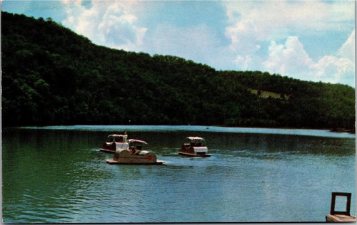 Pedalos pedal boats bass - pedal,