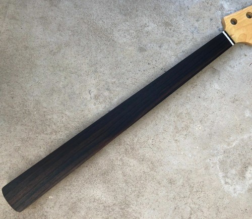 Fretless electric bass - bass, 20