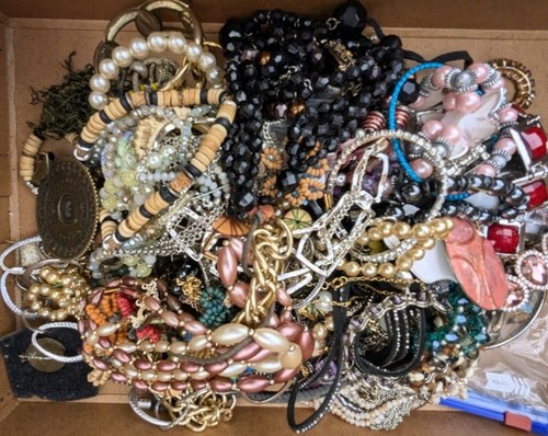 Vintage costume jewellery job - vintage,
