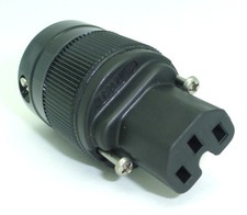 Wattgate 320i-BLK IEC Black