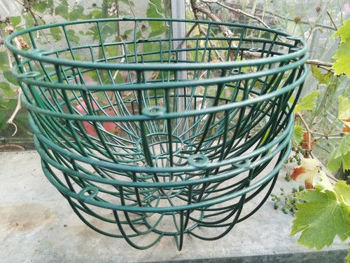 Green coated metal wire - metal,