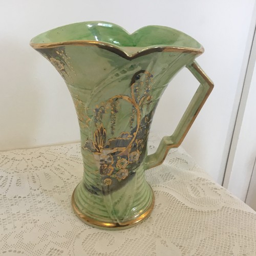 Royal bradwell jug - royal, wood