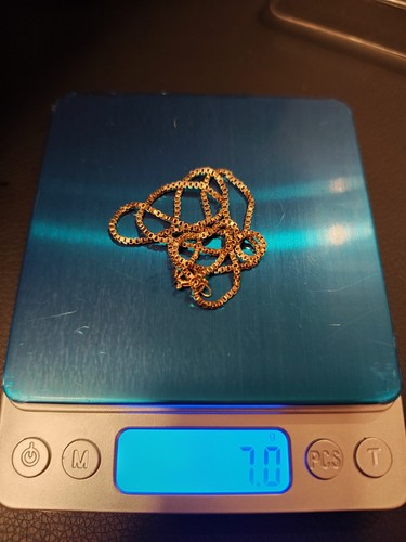 9ct gold square box - box, necklace