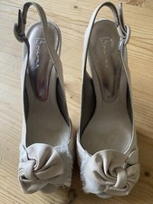 Ladies Bourne Shoes size 6