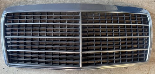 Mercedes facelift grill - facelift,