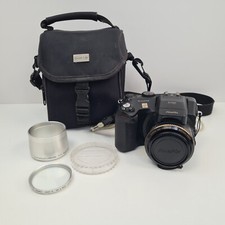 Fijifilm Finepix S7000 6.3MP Digital Bridge Camera With Case & Lens Filter